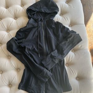 Lululemon black jacket size 6